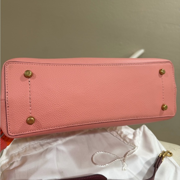 Coach Turnlock Small Town Bucket Crossbody - Picture 3 of 11